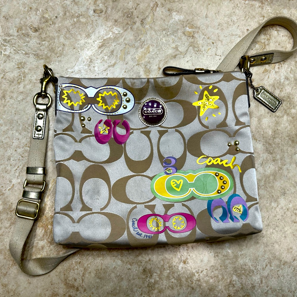 Coach purse- limited addition Poppy.